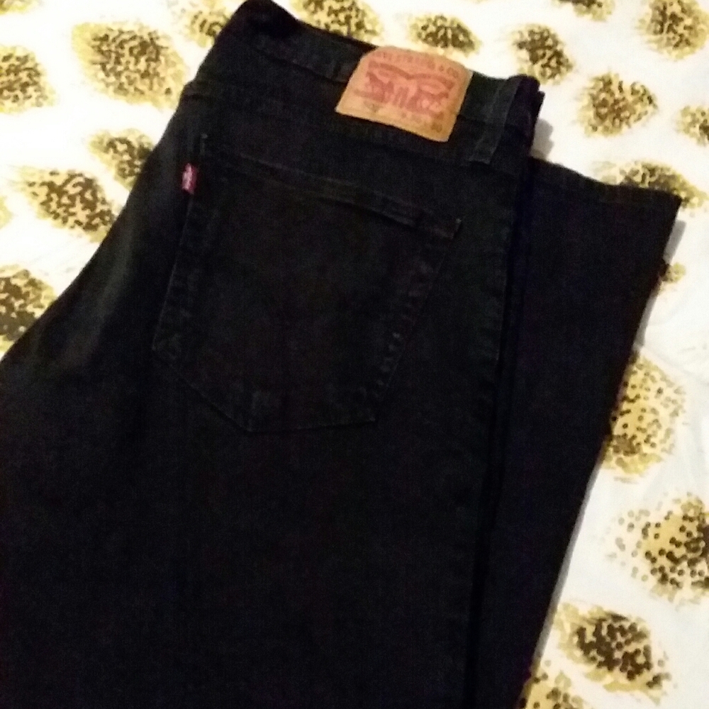 Levis